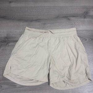 Women Beige Shorts North Face BRAND NEW